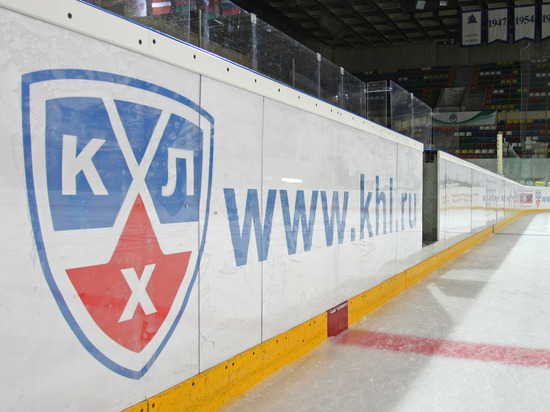 КХЛ останавливает чемпионат: за сутки в лиге заболело более 60 человек