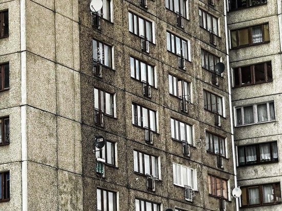 В Курске сорвавшийся с 8 этажа 15-летний подросток впал в кому