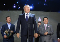 Младшая дочь экс-президента Казахстана Нурсултана Назарбаева Алия сообщила, что тяжело переживает о произошедших событиях в республике и выразила благодарность казахстанцам за поддержку ее отца