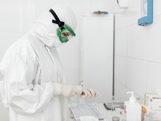 Болибок: носитель «омикрона» может одновременно заразить до 100 человек