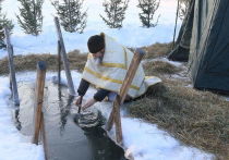 В Барнауле решили отменить крестный ход и традиционную купель на реке Обь