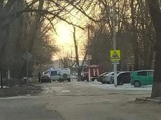 Школу в Каменске-Шахтинском эвакуировали из-за сообщения о минировании