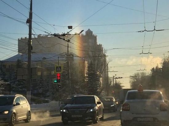В Брянске проявился радужный столб