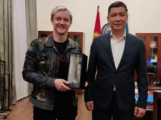 В Бишкек вернулся победитель проекта Голос Александр Волкодав