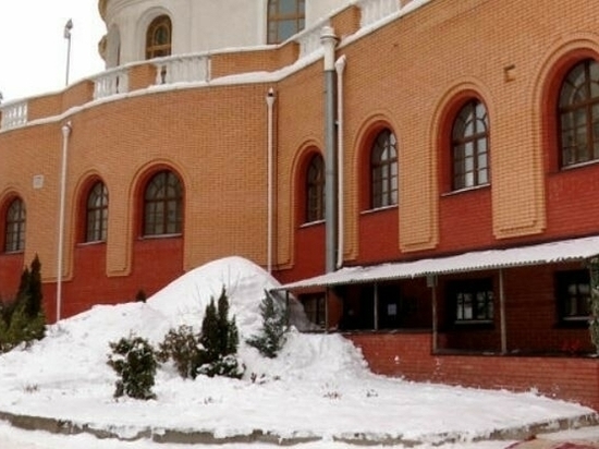 В Альметьевске митрополит Кирилл открыл социальный отдел епархии для бездомных