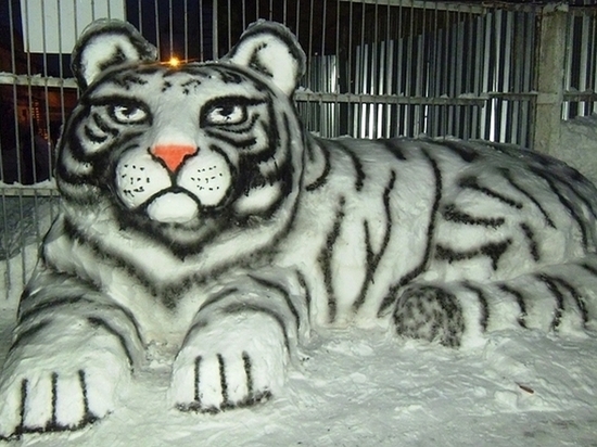 В смоленских колониях прошел конкурс снежных фигур, победил «тигр»