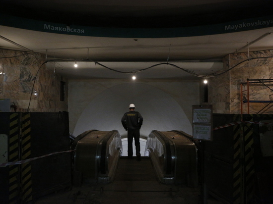Вписалась в цвет Петербурга: станция метро «Фрунзенская» займет пять серых этажей