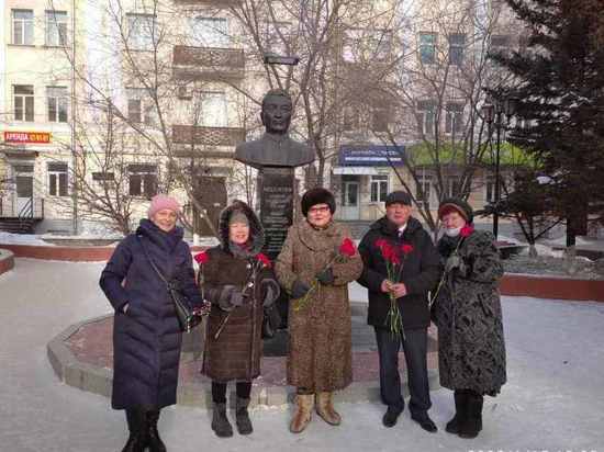 Сегодня в Улан-Удэ отметили день рождения самого эффективного руководителя Бурятии