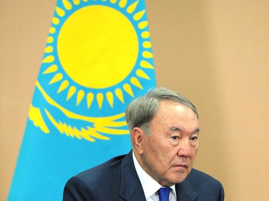Двоих зятьев Назарбаева уволили с высоких постов