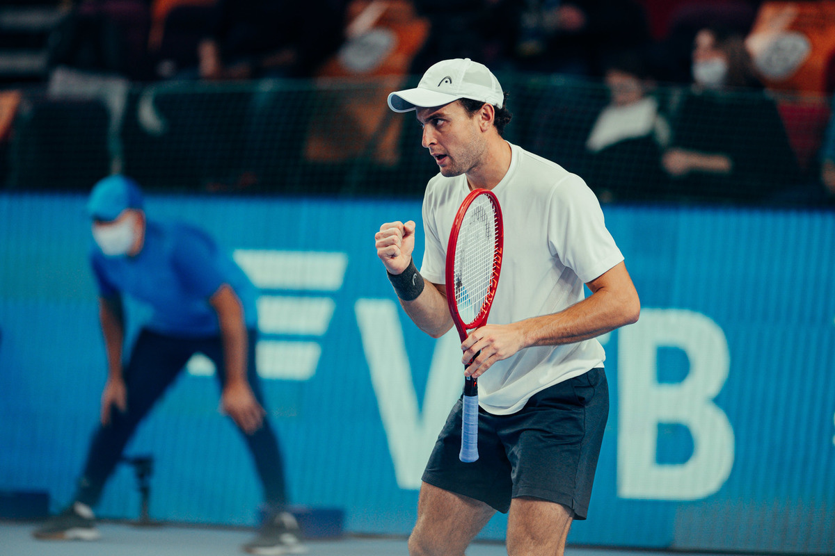 Теннисист Аслан Карацев стал победителем турнира ATP в Сиднее