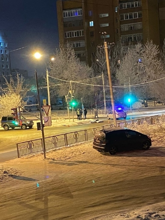 66-летний пенсионер погиб в ДТП в Красноярске ранним утром 16 января