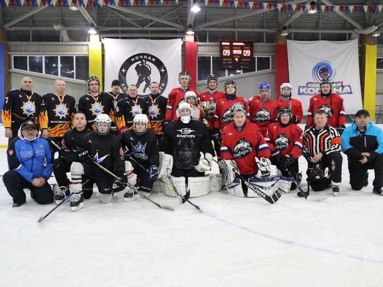 Хоккеисты открыли ледовый сезон в Шурышкарском районе