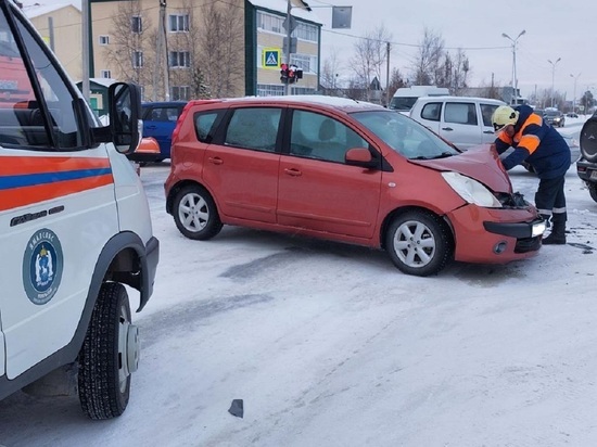 Водитель иномарки пострадала при аварии в Ноябрьске