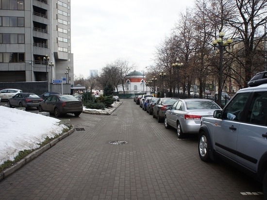 Белгородские власти определились с уборкой платных парковок