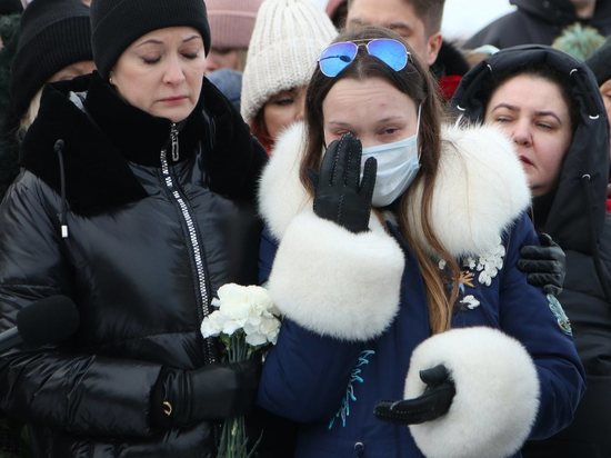 Белоцерковской стала плохо на кладбище в момент открытия памятника