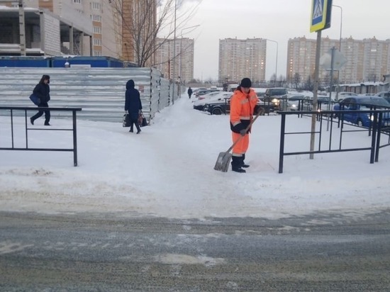  В двух городах Тамбовской области после жалоб в соцсетях убрали снег на дорогах и тротуарах