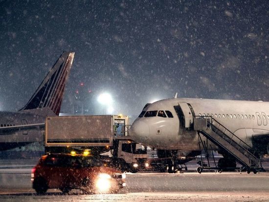 Мурманский аэропорт закрыли из-за плохой погоды