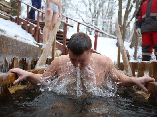 Ленинградцам не потребуется QR-код на крещенских купаниях