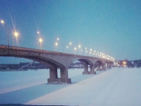 В Ярославле с моста сняли самоубийцу