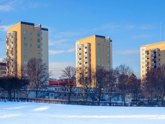 Жительница Мурманска скончалась после падения с 7 этажа