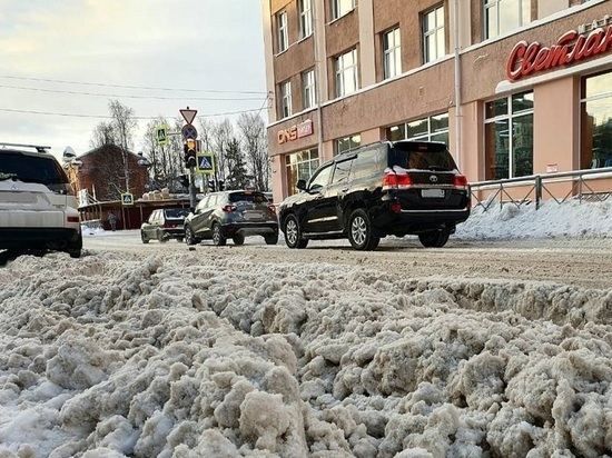 Губернатор обрушился с критикой в адрес мэрии Архангельска по поводу уборки улиц