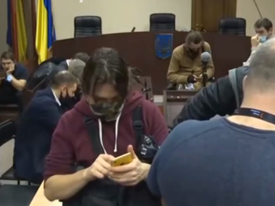 В Киеве опровергли сообщения о вызове врачей судье по делу Порошенко