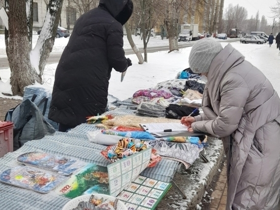 В Курске выписали протоколы на 16 незаконных уличных торговцев