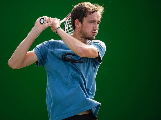 Российский теннисист Медведев прорвался во второй круг Australian Open