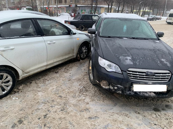 В Рязани при столкновении трёх машин пострадал восьмилетний ребёнок