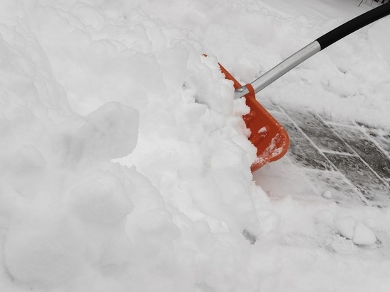  В Петрозаводске выявлены десятки нарушений по очистке дворов от снега