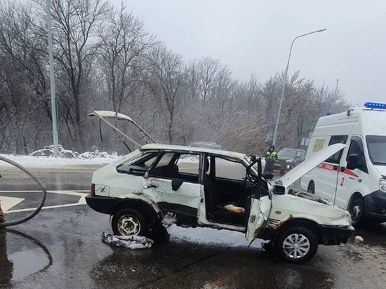 На трассе в Ростовской области 38-летняя женщина пострадала в ДТП