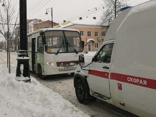 В Рыбинске пассажирка скончалась прямо в автобусе