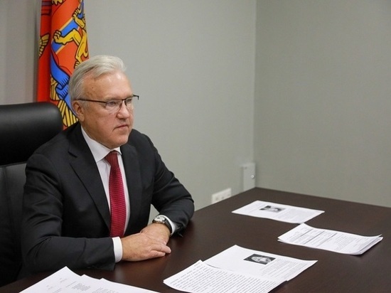 Губернатор Александр Усс призвал жителей Красноярского вакцинироваться перед встречей с «Омикроном»