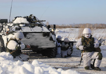 Министр обороны Литвы Арвидас Анушаускас назвал прибытие российских войск для предстоящих учений в Белоруссию «крупной и непосредственной угрозой Литве»