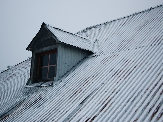В Кировской области прокуроры внесли 214 представлений за плохую уборку крыш и дворов