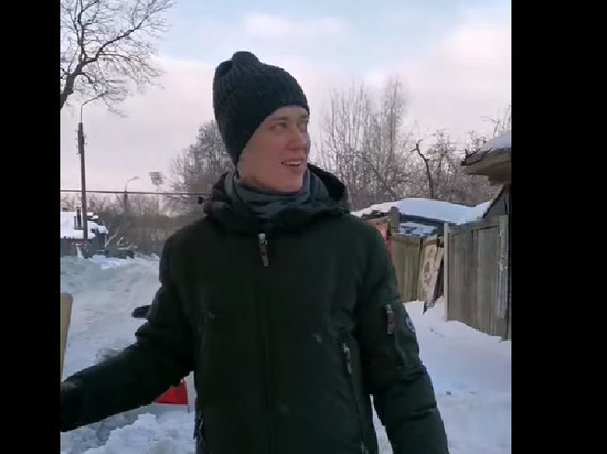 В Рязани жители собрали деньги на трактор для расчистки улицы Введенской