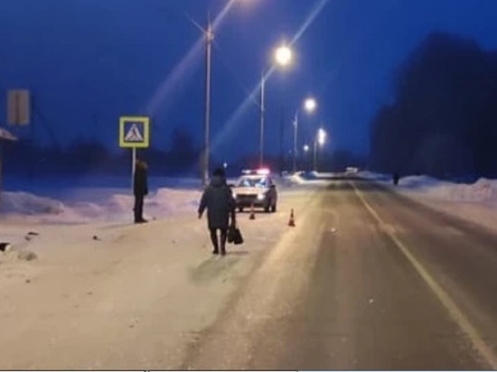 Под Новосибирском на трассе «Мазда» насмерть сбила 40-летнего мужчину