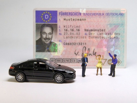Германия: Продлен срок обязательного обмена водительских прав