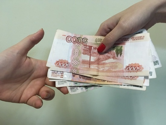 Биробиджанец решил заработать на инвестициях и потерял миллион рублей