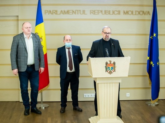 Зачем власти Молдовы хотят подчинить адвокатов