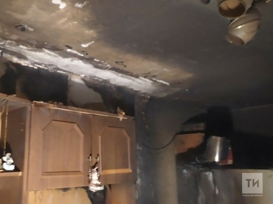 Пожарные спасли мужчину из горящей квартиры в Зеленодольске