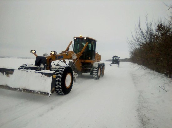 В Саратовской области из-за снегопадов и метелей закрыты несколько трасс
