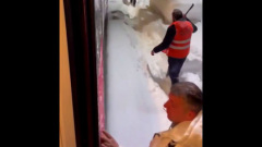 Краснодар завалило снегом: видео от пассажиров заблокированного транспорта