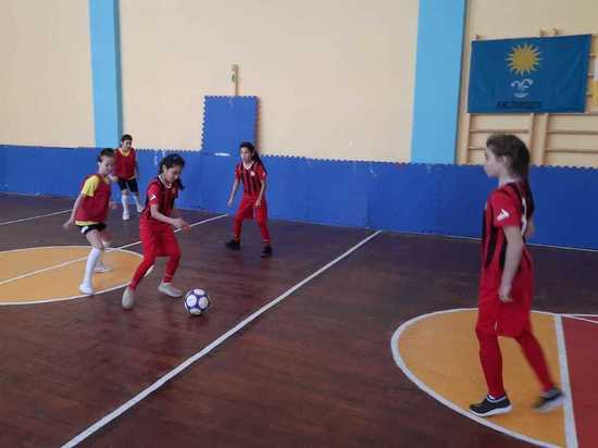 В Кисловодске устроили футбольные матчи между слабовидящими детьми