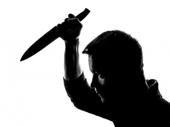 В Пскове пассажир напал с ножом на таксиста