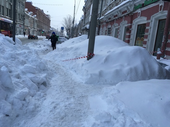 Главная улица Саратова напоминает кадры из фильмов про апокалипсис после ядерной зимы