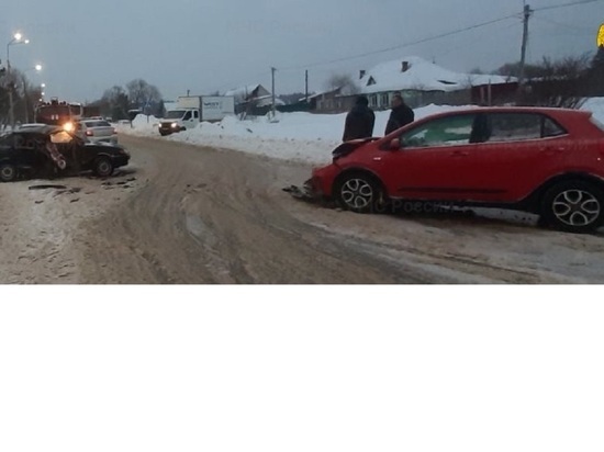 В Калужской области в аварии один человек погиб и трое ранены