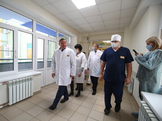 Волгоградским медикам начислят надбавки за борьбу с коронавирусом