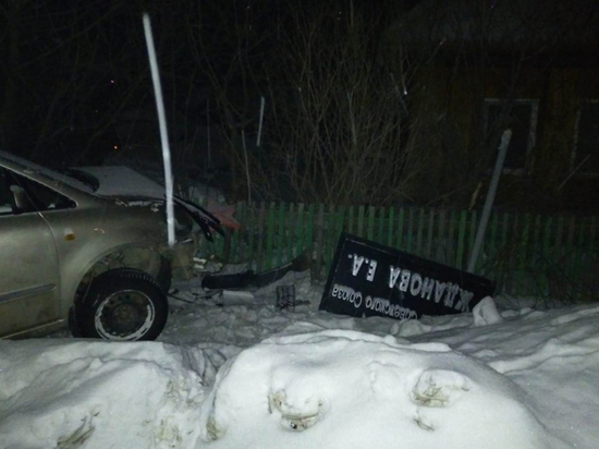 Водитель в Колпашеве врезался в стелу героя Советского Союза Ефима Жданова