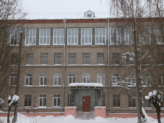 В Иванове крышу школы, обрушившейся в 1992 году, отремонтировали